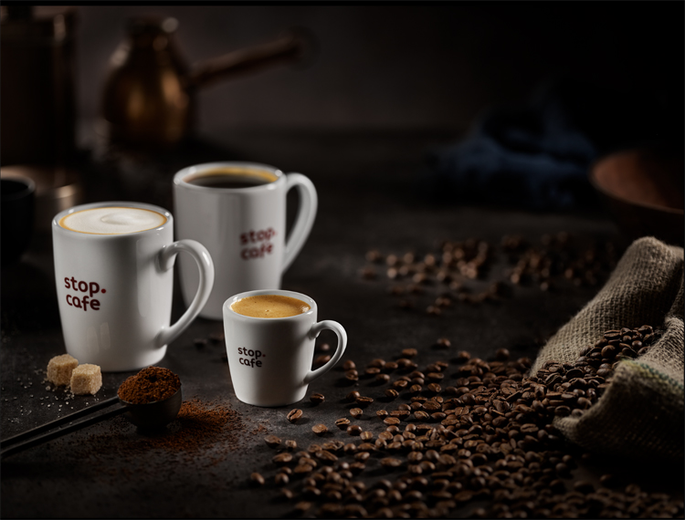 kawa latte, czarna i doppio