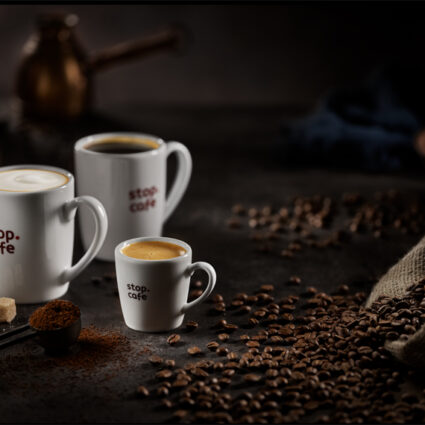 kawa latte, czarna i doppio